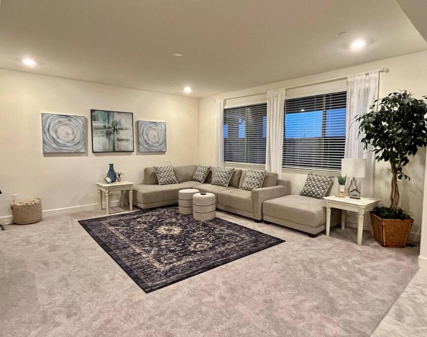 Brand-New, Beautiful & Stylish Home In Sacramento! Exteriér fotografie