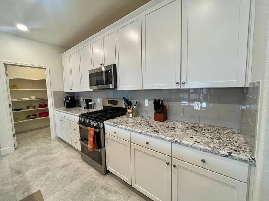 Brand-New, Beautiful & Stylish Home In Sacramento! Exteriér fotografie